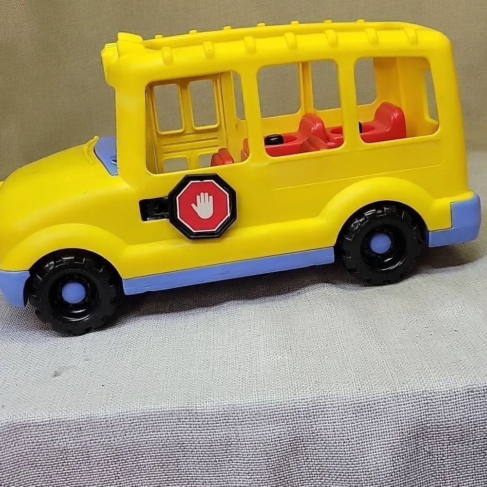 Fisher-Price Nifty Station Wagon , Little People Airplane, School Bus, 11 Figure